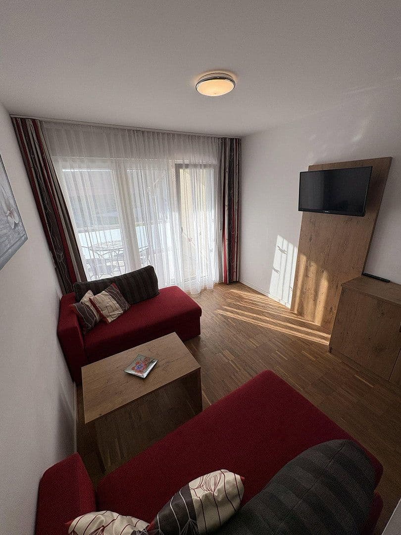 Prenájom bytu 2-izbový 56 m², Hanfelder Straße 7a, Gauting OT-Oberbrunn, Bavorsko Prenájom bytu 2-izbový 56 m², Hanfelder Straße 7a, Gauting OT-Oberbrunn, Bavorsko