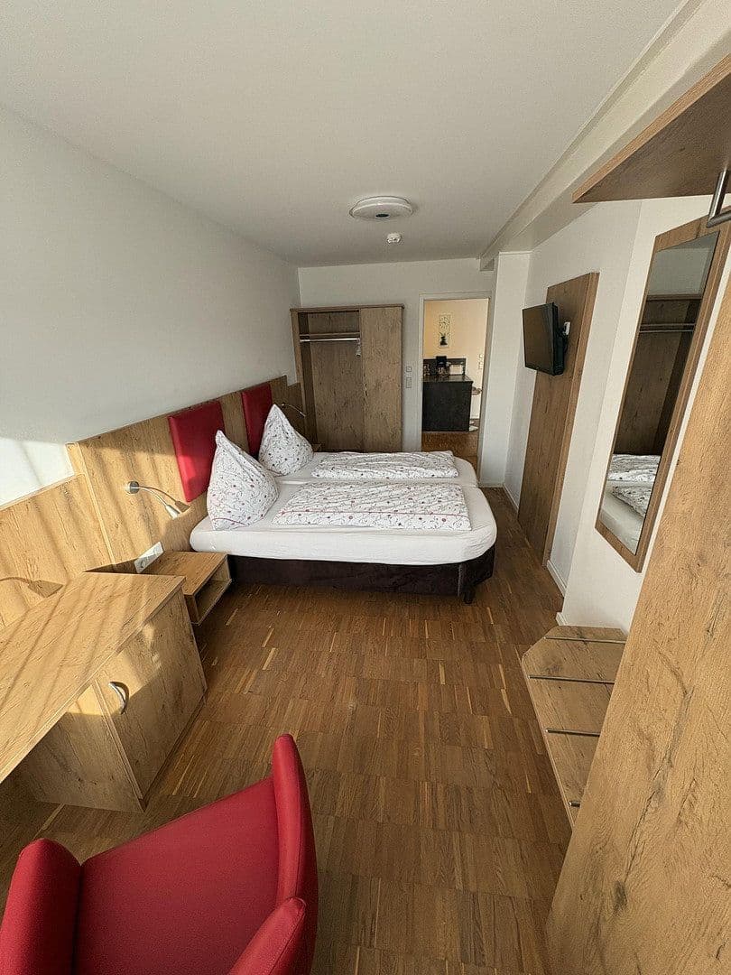 Prenájom bytu 2-izbový 56 m², Hanfelder Straße 7a, Gauting OT-Oberbrunn, Bavorsko Prenájom bytu 2-izbový 56 m², Hanfelder Straße 7a, Gauting OT-Oberbrunn, Bavorsko