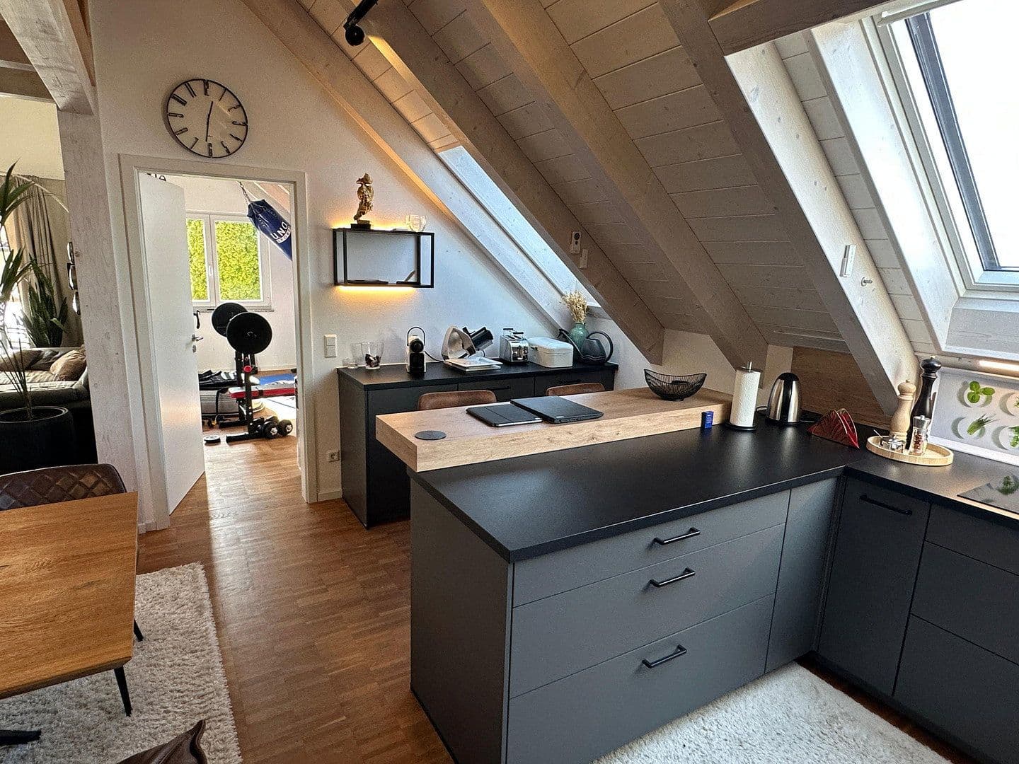 Prenájom bytu 4-izbový 116 m², Hanfelder Str. 7a, Oberbrunn, Bavorsko Prenájom bytu 4-izbový 116 m², Hanfelder Str. 7a, Oberbrunn, Bavorsko