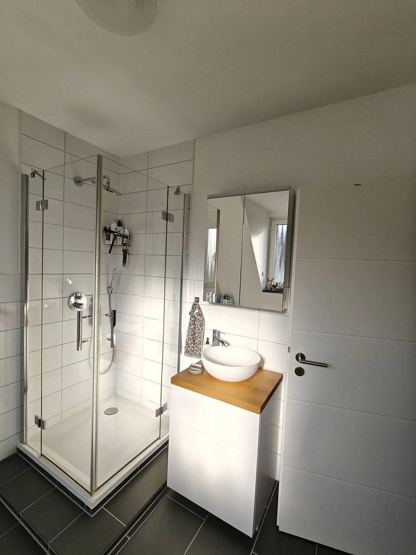 Predaj bytu 3-izbový 87 m², Dinslaken, Severné Porýnie - Westfálsko Predaj bytu 3-izbový 87 m², Dinslaken, Severné Porýnie - Westfálsko