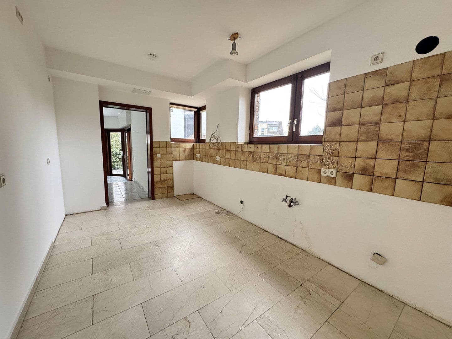 Prenájom bytu 3-izbový 109 m², Drosselweg 47, Bergisch Gladbach, Severné Porýnie - Westfálsko Prenájom bytu 3-izbový 109 m², Drosselweg 47, Bergisch Gladbach, Severné Porýnie - Westfálsko