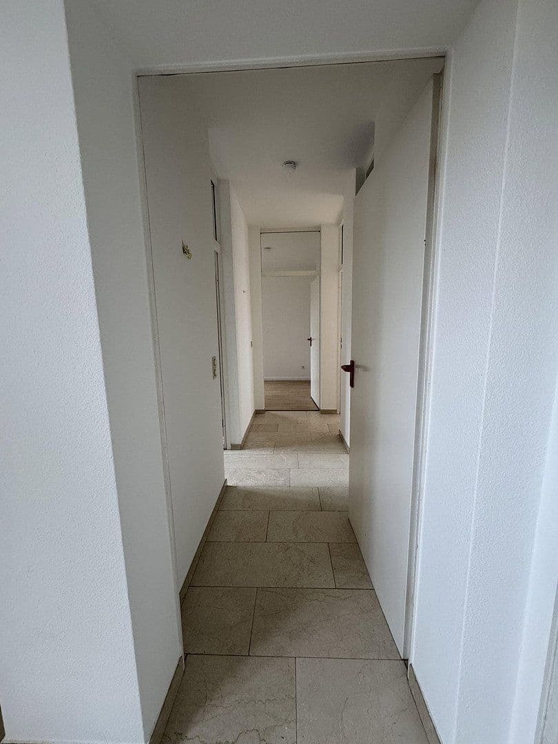 Prenájom bytu 3-izbový 109 m², Drosselweg 47, Bergisch Gladbach, Severné Porýnie - Westfálsko Prenájom bytu 3-izbový 109 m², Drosselweg 47, Bergisch Gladbach, Severné Porýnie - Westfálsko