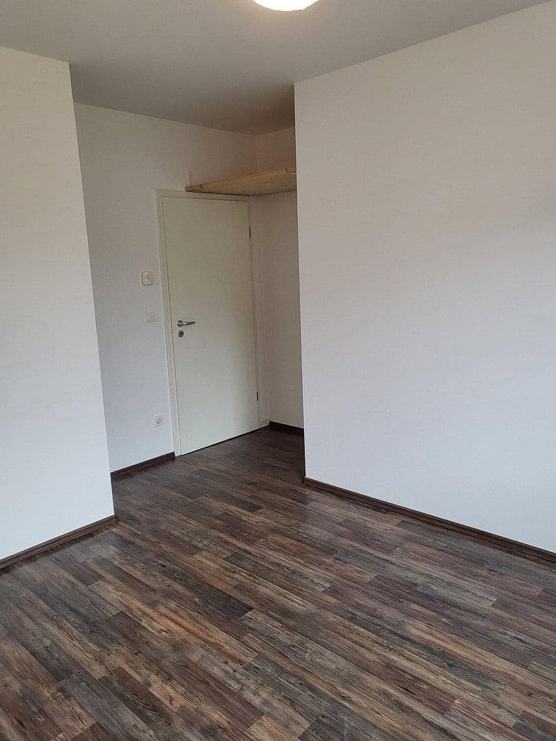 Predaj bytu 3-izbový 70 m², Berlin, Berlín Predaj bytu 3-izbový 70 m², Berlin, Berlín