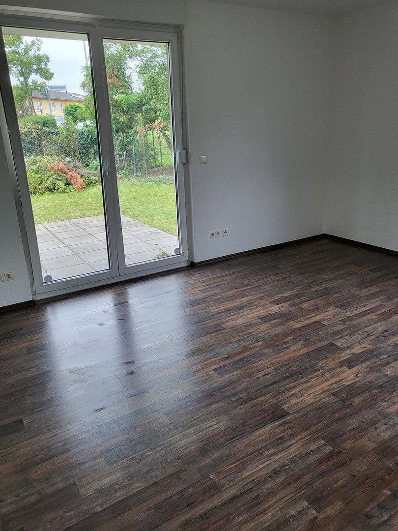 Predaj bytu 3-izbový 70 m², Berlin, Berlín Predaj bytu 3-izbový 70 m², Berlin, Berlín