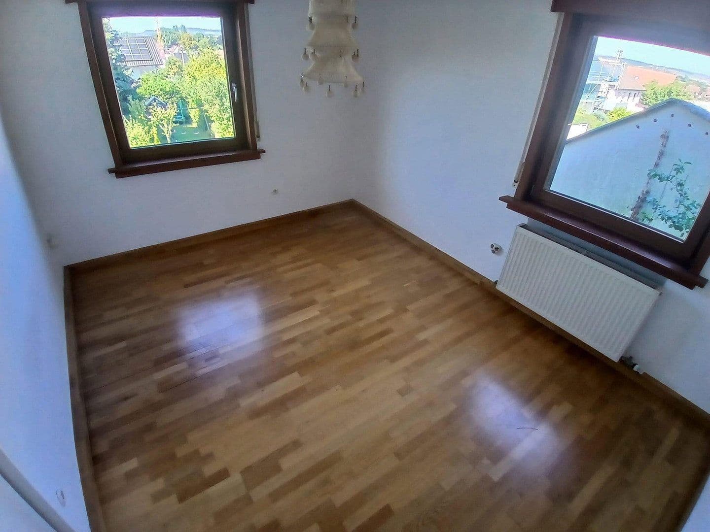 Predaj domu 160 m², pozemek 448 m², Tulpenstr. 9, Erdmannhausen, Bádensko-Wurttembersko Predaj domu 160 m², pozemek 448 m², Tulpenstr. 9, Erdmannhausen, Bádensko-Wurttembersko