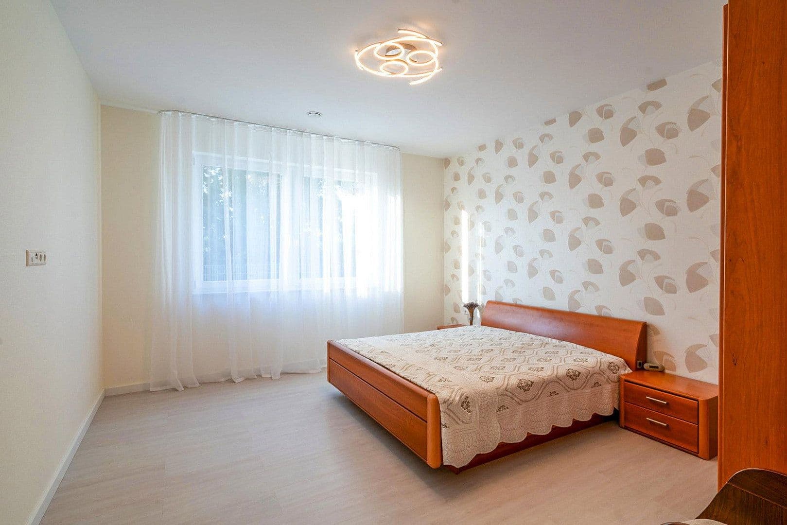 Predaj domu 315 m², pozemek 727 m², Satteldorf, Bádensko-Wurttembersko Predaj domu 315 m², pozemek 727 m², Satteldorf, Bádensko-Wurttembersko