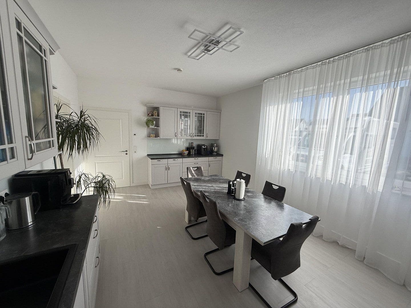 Predaj domu 315 m², pozemek 727 m², Satteldorf, Bádensko-Wurttembersko Predaj domu 315 m², pozemek 727 m², Satteldorf, Bádensko-Wurttembersko