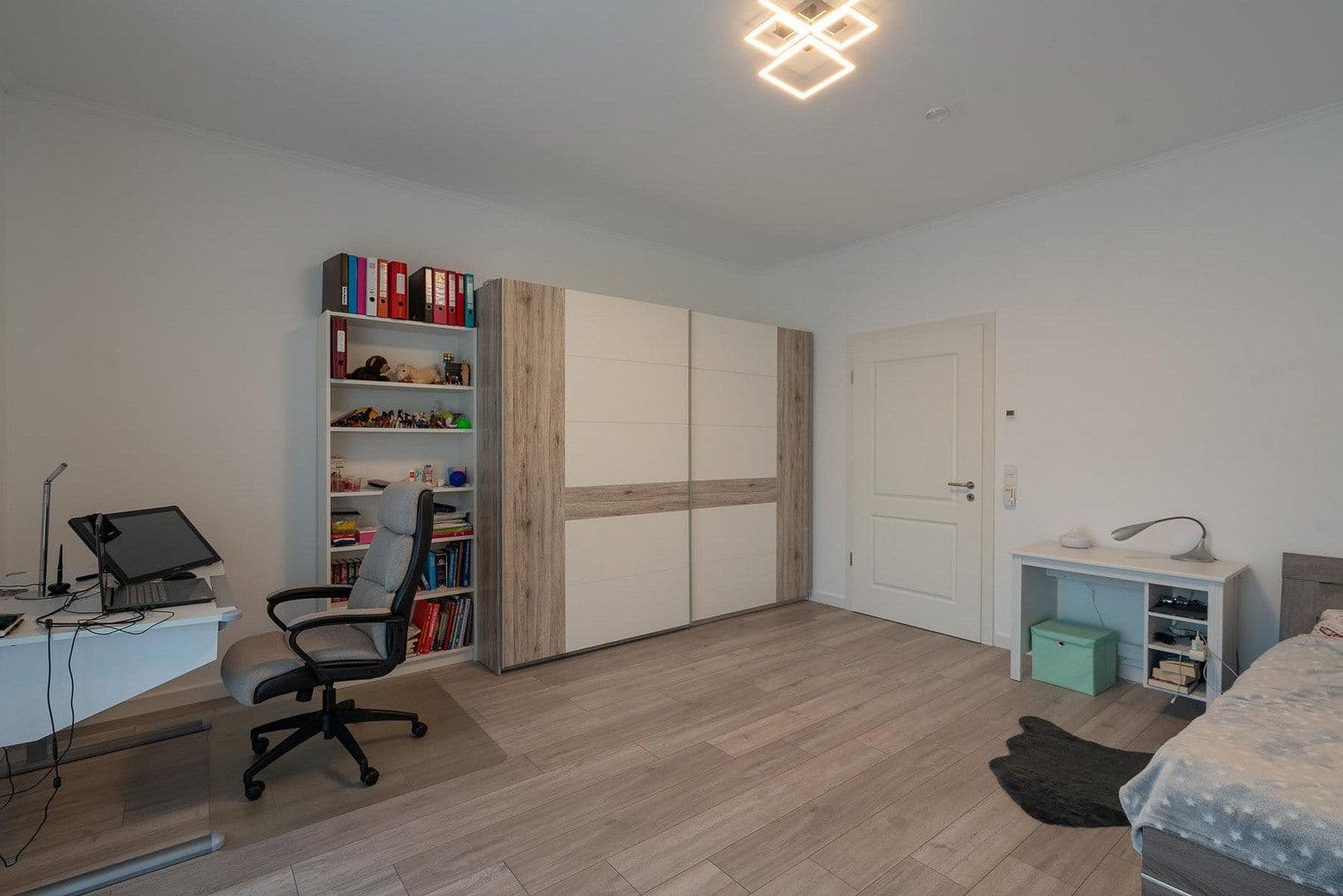 Predaj domu 315 m², pozemek 727 m², Satteldorf, Bádensko-Wurttembersko Predaj domu 315 m², pozemek 727 m², Satteldorf, Bádensko-Wurttembersko