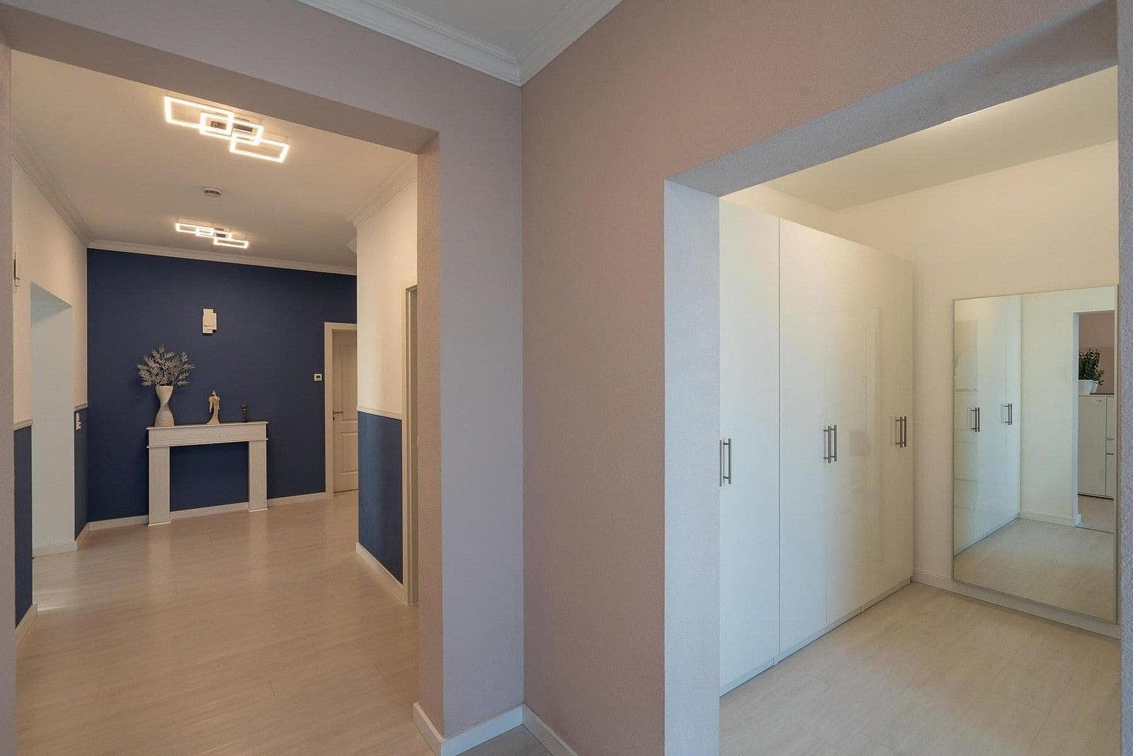 Predaj domu 315 m², pozemek 727 m², Satteldorf, Bádensko-Wurttembersko Predaj domu 315 m², pozemek 727 m², Satteldorf, Bádensko-Wurttembersko