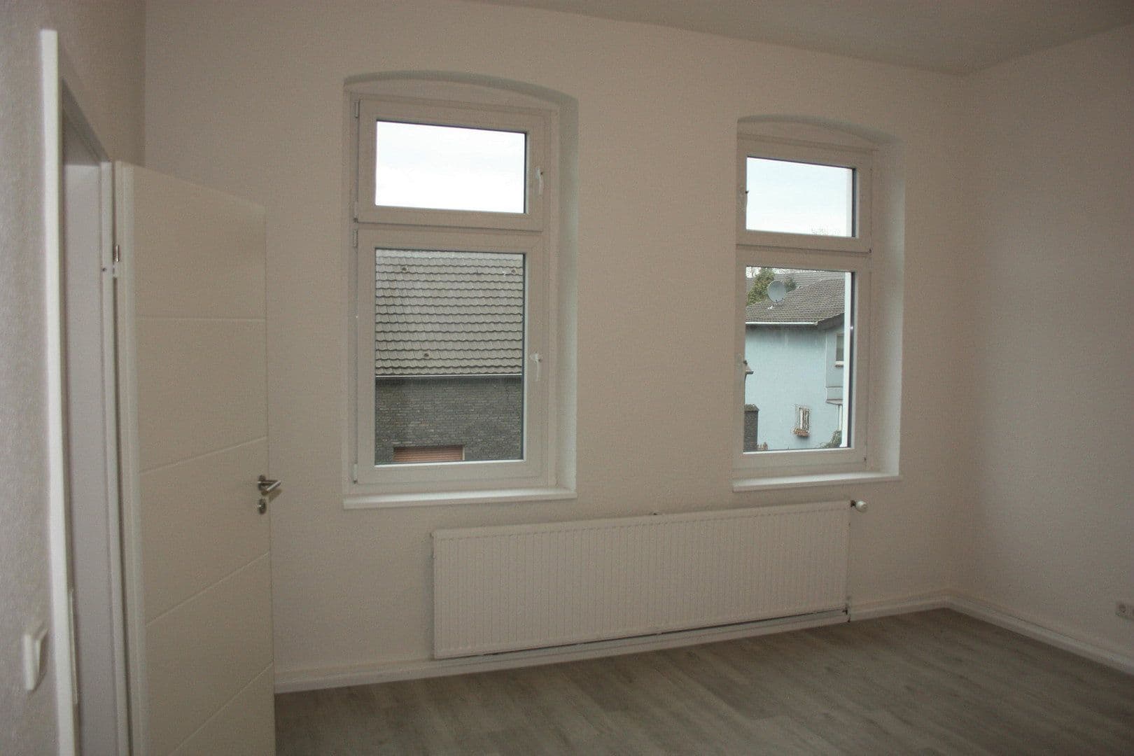 Prenájom bytu 4-izbový 88 m², Thüringer Str. 31, Oberhausen, Severné Porýnie - Westfálsko Prenájom bytu 4-izbový 88 m², Thüringer Str. 31, Oberhausen, Severné Porýnie - Westfálsko