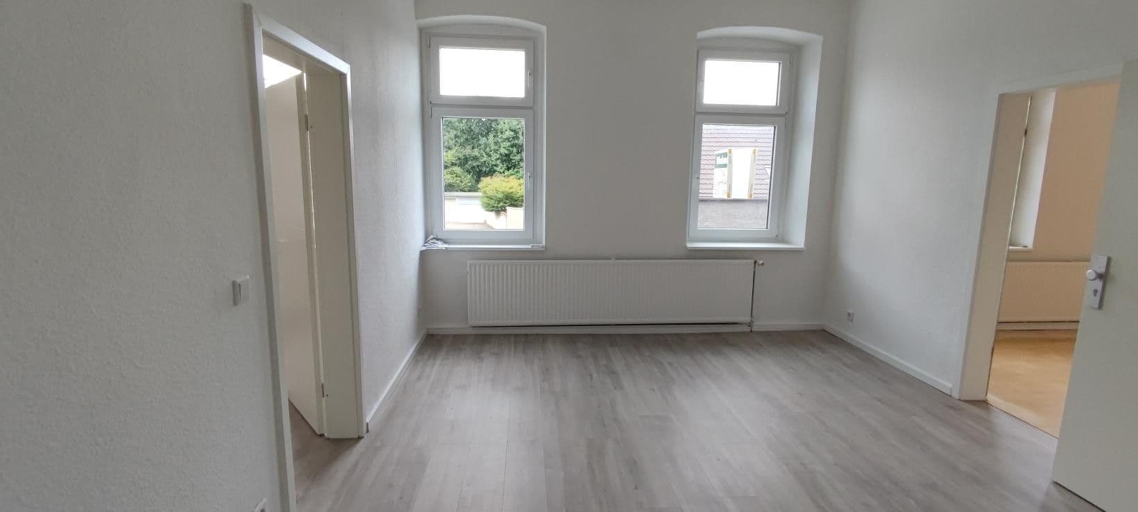 Prenájom bytu 4-izbový 88 m², Thüringer Str. 31, Oberhausen, Severné Porýnie - Westfálsko Prenájom bytu 4-izbový 88 m², Thüringer Str. 31, Oberhausen, Severné Porýnie - Westfálsko