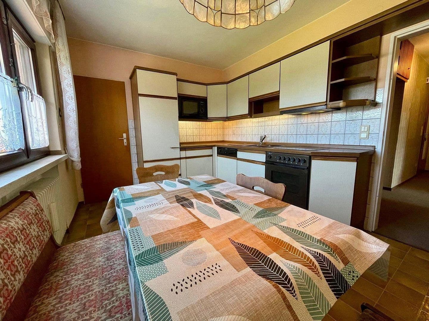 Predaj domu 210 m², pozemek 916 m², Uetze, Dolné Sasko Predaj domu 210 m², pozemek 916 m², Uetze, Dolné Sasko