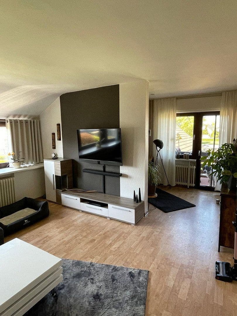 Predaj domu 210 m², pozemek 916 m², Uetze, Dolné Sasko Predaj domu 210 m², pozemek 916 m², Uetze, Dolné Sasko