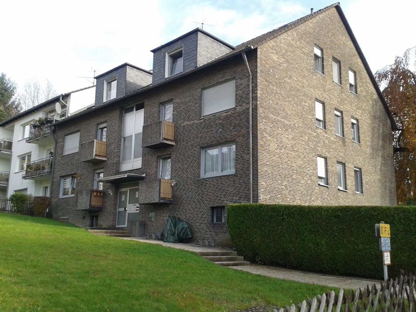 Predaj domu 629 m², pozemek 784 m², An der Flosswiese 2, Burscheid, Severné Porýnie - Westfálsko Predaj domu 629 m², pozemek 784 m², An der Flosswiese 2, Burscheid, Severné Porýnie - Westfálsko