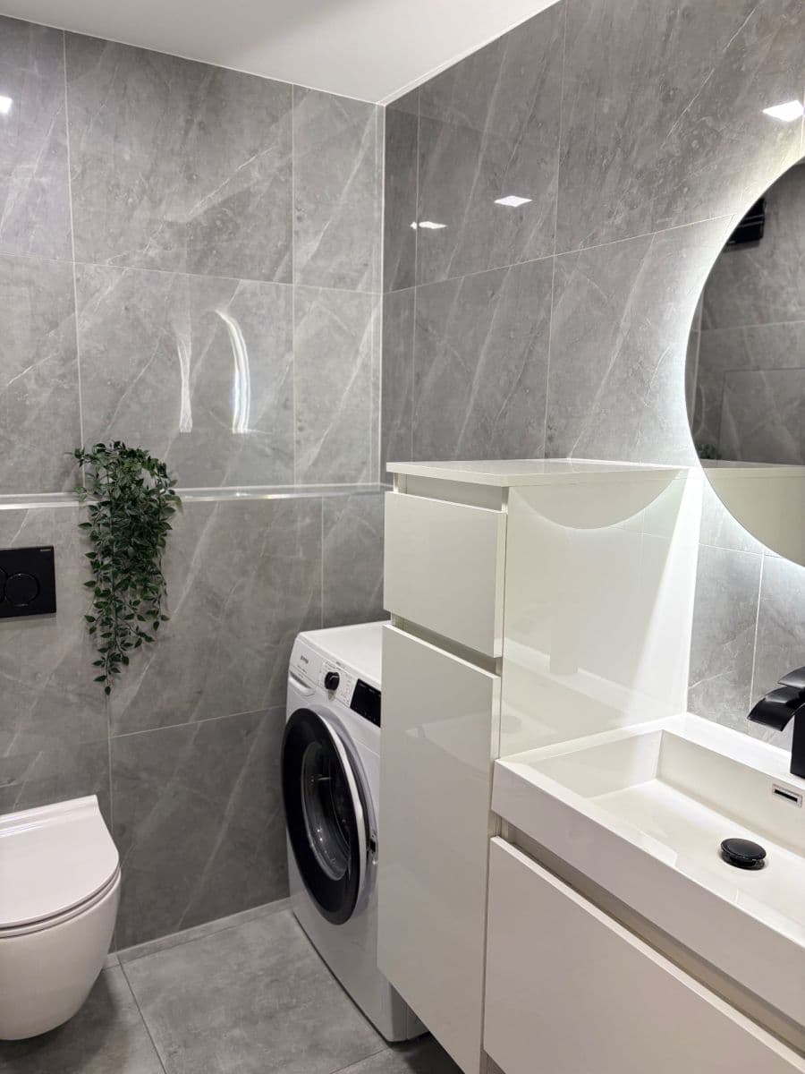 Predaj bytu 2-izbový 43 m², Neapolská, Praha, Praha Predaj bytu 2-izbový 43 m², Neapolská, Praha, Praha