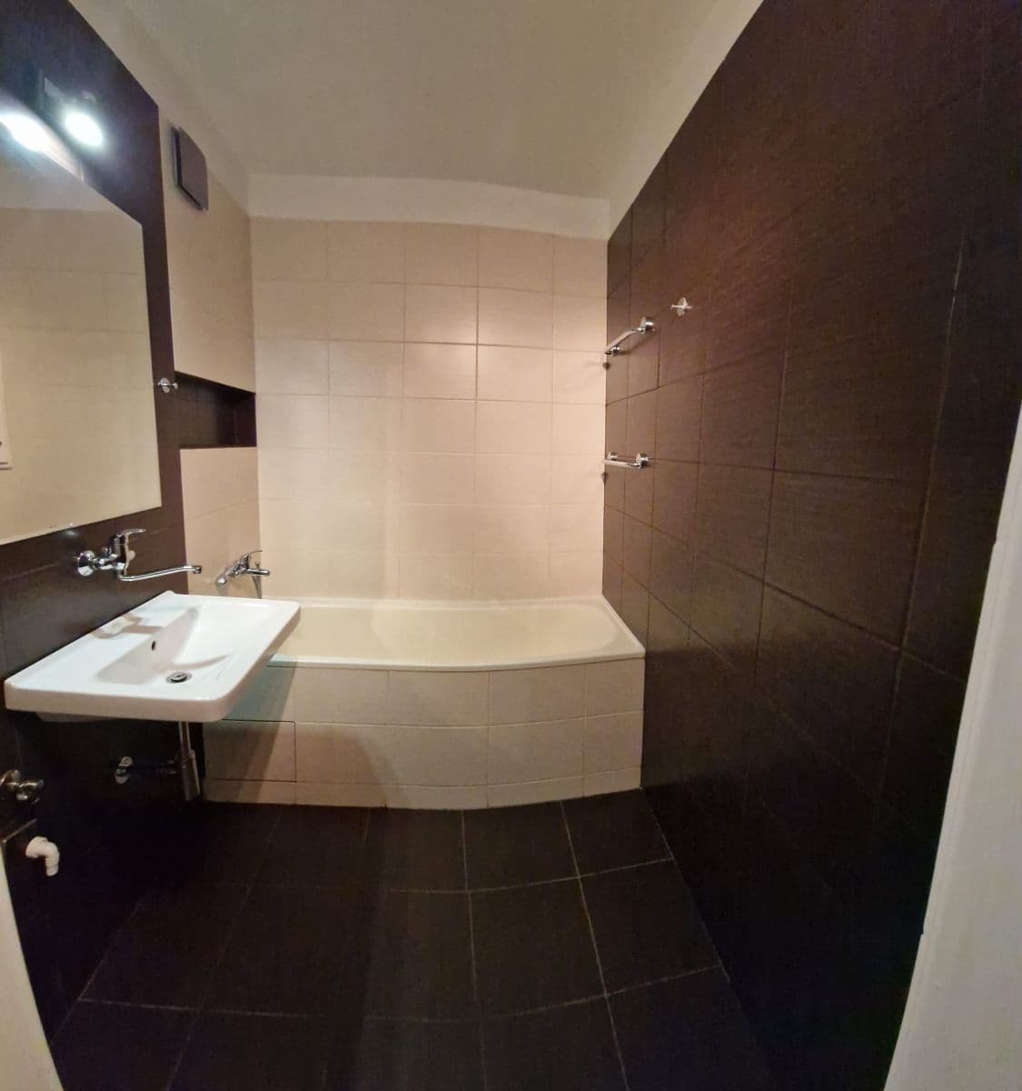 Predaj bytu 3-izbový 81 m², Aubrechtové, Praha, Praha Predaj bytu 3-izbový 81 m², Aubrechtové, Praha, Praha