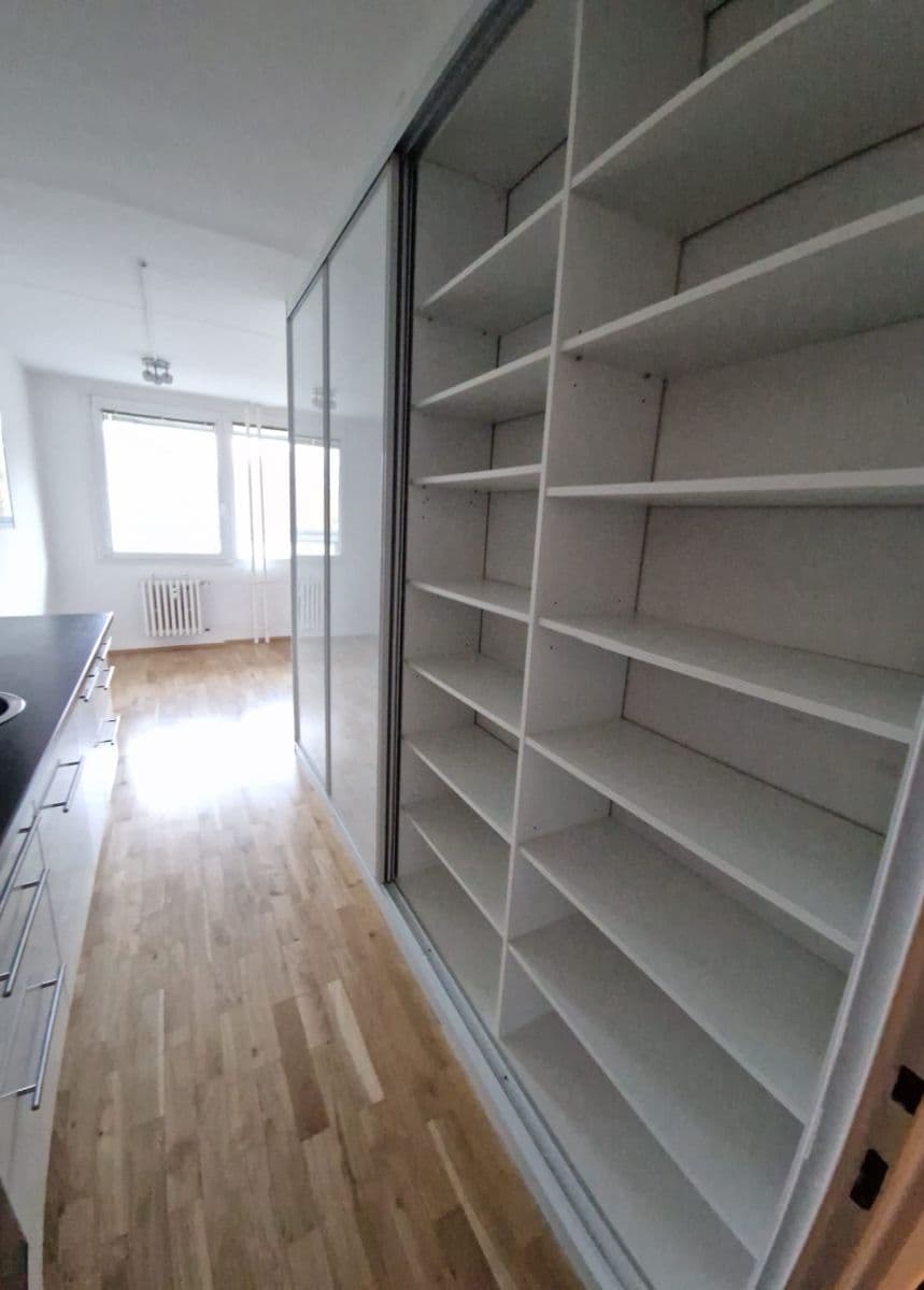 Predaj bytu 3-izbový 81 m², Aubrechtové, Praha, Praha Predaj bytu 3-izbový 81 m², Aubrechtové, Praha, Praha