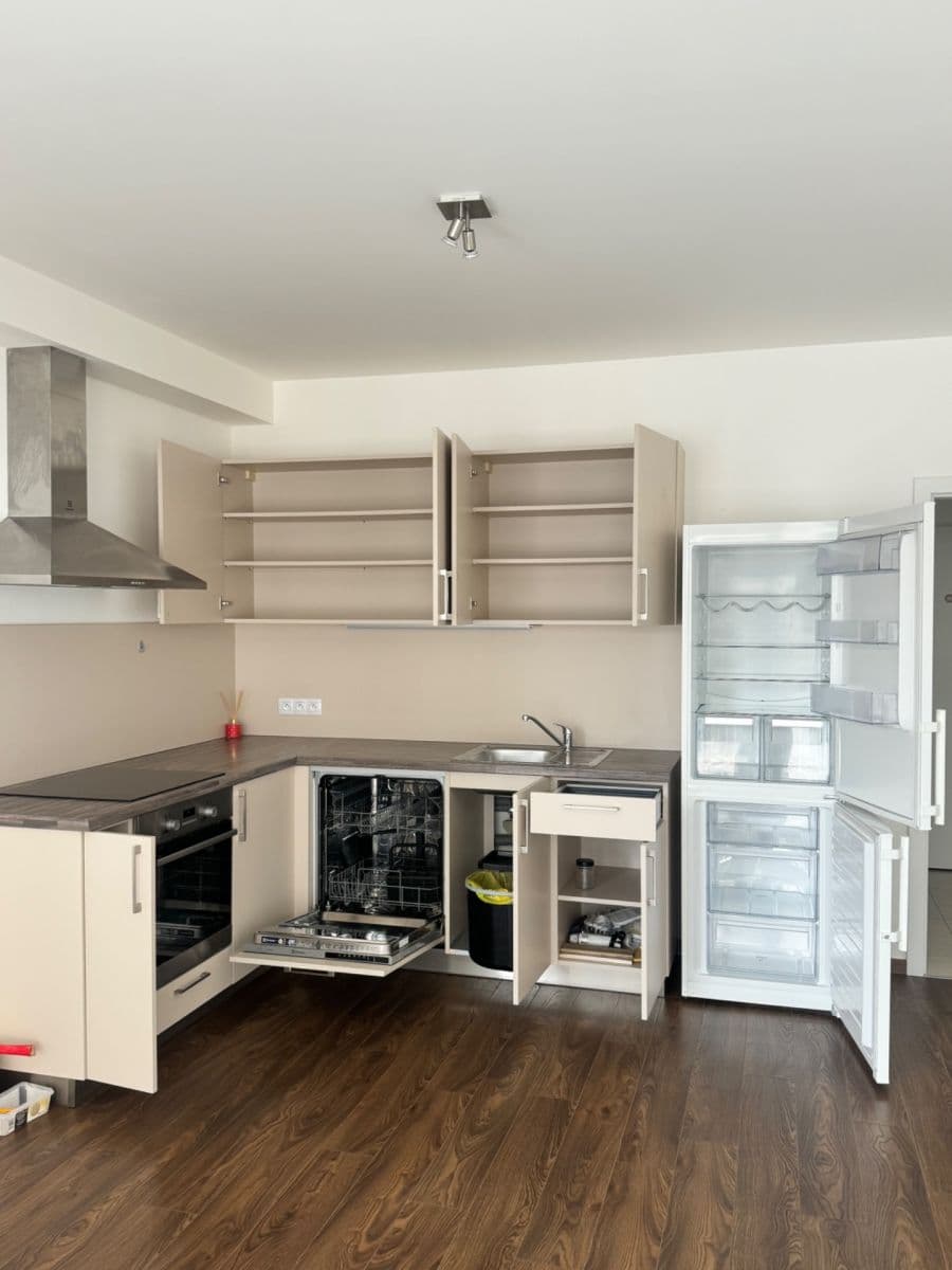 Prenájom bytu 2-izbový 53 m², Sokolovská, Praha, Praha Prenájom bytu 2-izbový 53 m², Sokolovská, Praha, Praha
