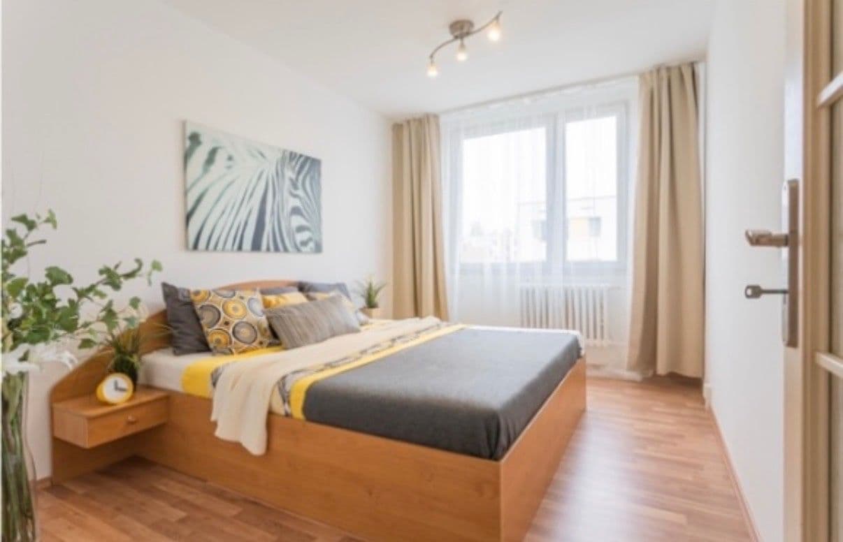 Predaj bytu 2-izbový 69 m², Na rovinách, Praha, Praha Predaj bytu 2-izbový 69 m², Na rovinách, Praha, Praha
