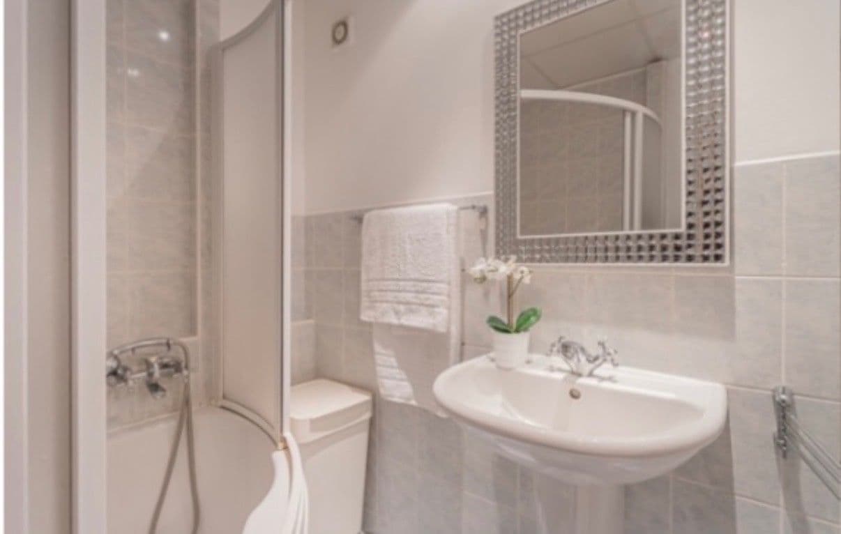 Predaj bytu 2-izbový 69 m², Na rovinách, Praha, Praha Predaj bytu 2-izbový 69 m², Na rovinách, Praha, Praha