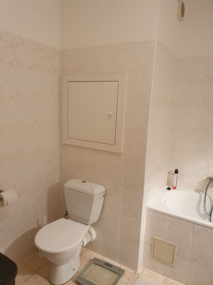Prenájom bytu 35 m², Kodymova, Praha, Praha Prenájom bytu 35 m², Kodymova, Praha, Praha