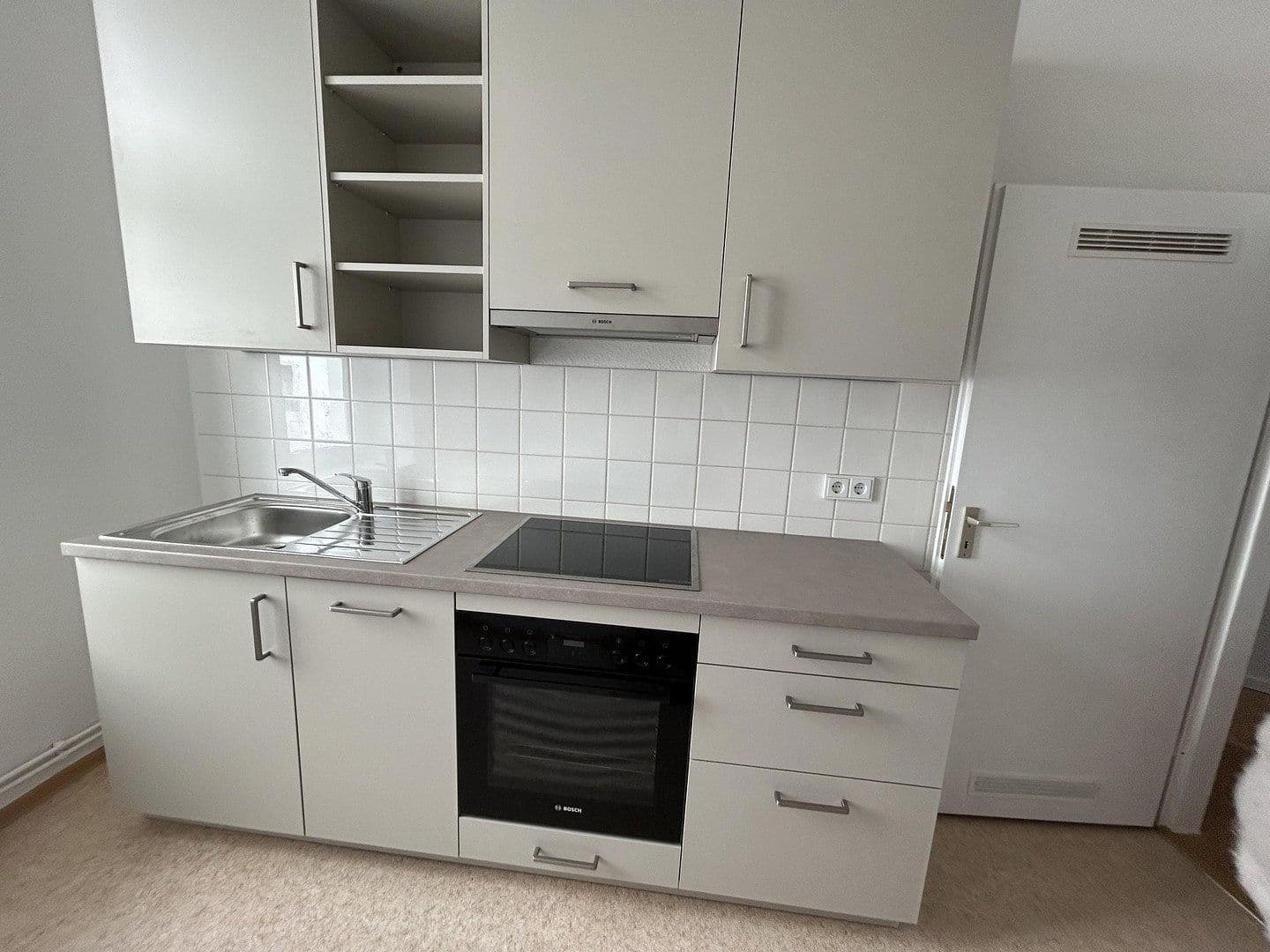 Prenájom bytu 1-izbový 40 m², Berlin, Berlín Prenájom bytu 1-izbový 40 m², Berlin, Berlín