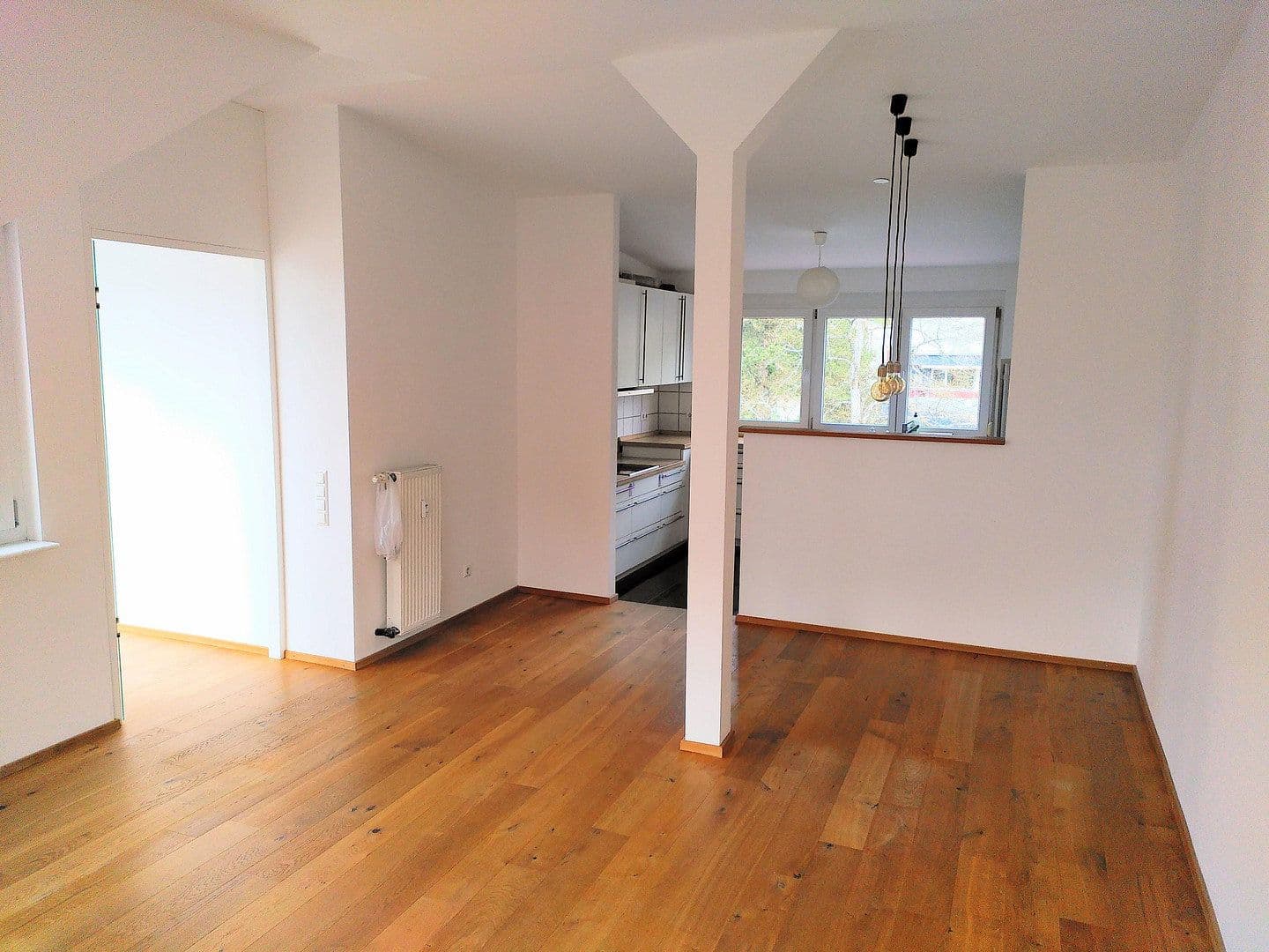 Predaj bytu 4-izbový 82 m², Baden-Baden, Bádensko-Wurttembersko Predaj bytu 4-izbový 82 m², Baden-Baden, Bádensko-Wurttembersko