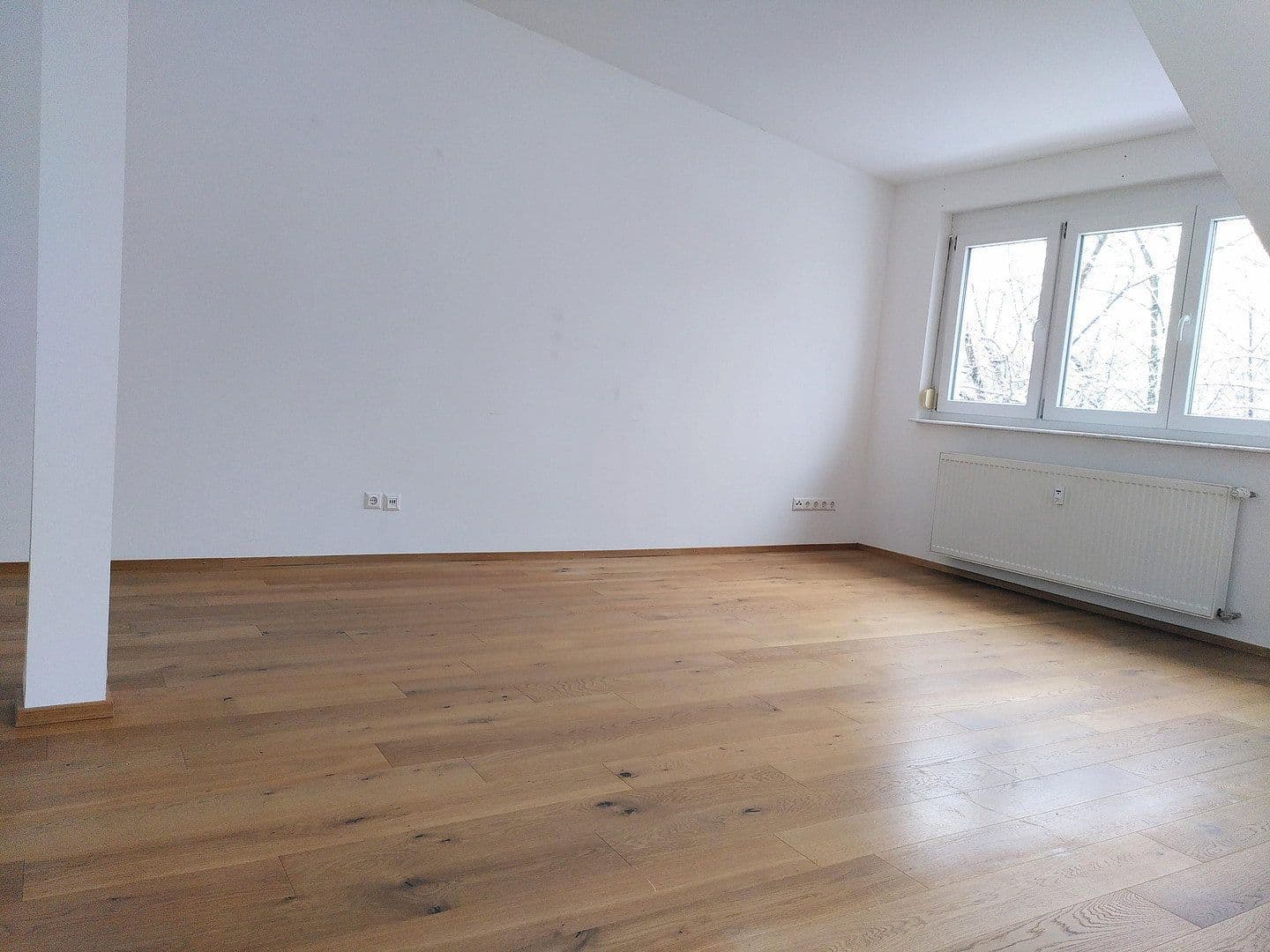Predaj bytu 4-izbový 82 m², Baden-Baden, Bádensko-Wurttembersko Predaj bytu 4-izbový 82 m², Baden-Baden, Bádensko-Wurttembersko