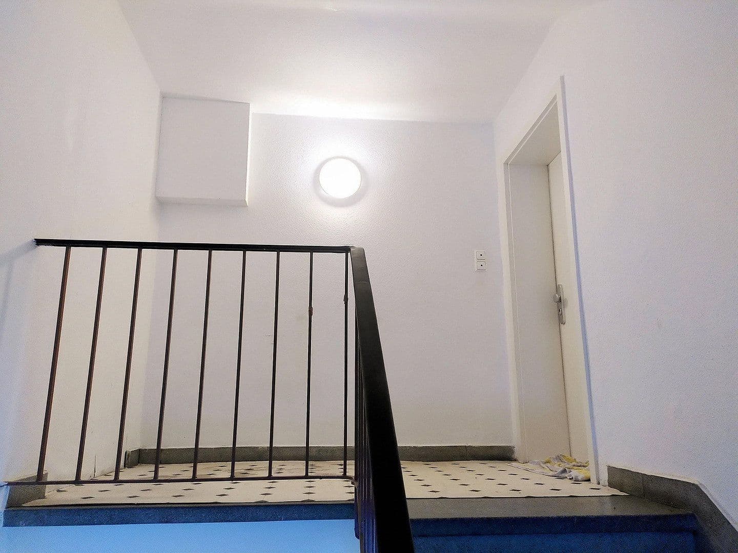 Predaj bytu 4-izbový 82 m², Baden-Baden, Bádensko-Wurttembersko Predaj bytu 4-izbový 82 m², Baden-Baden, Bádensko-Wurttembersko