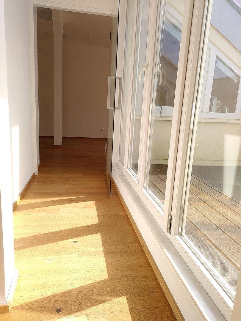 Predaj bytu 4-izbový 82 m², Baden-Baden, Bádensko-Wurttembersko Predaj bytu 4-izbový 82 m², Baden-Baden, Bádensko-Wurttembersko