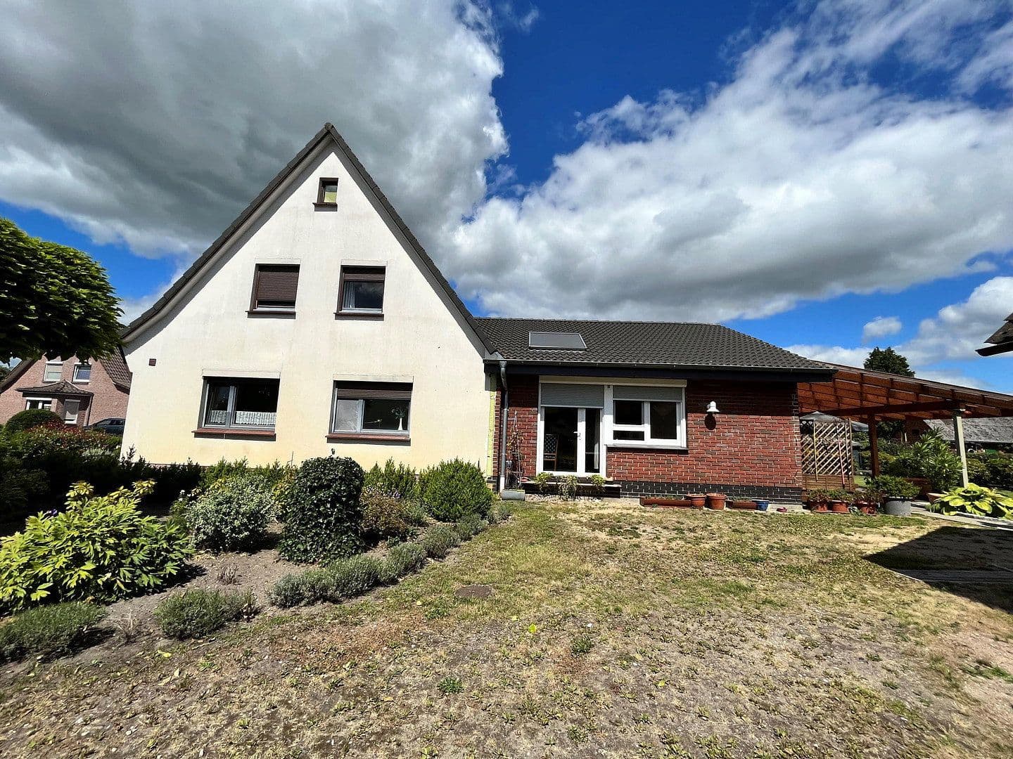 Predaj domu 172 m², pozemek 942 m², Heeslingen, Dolné Sasko Predaj domu 172 m², pozemek 942 m², Heeslingen, Dolné Sasko