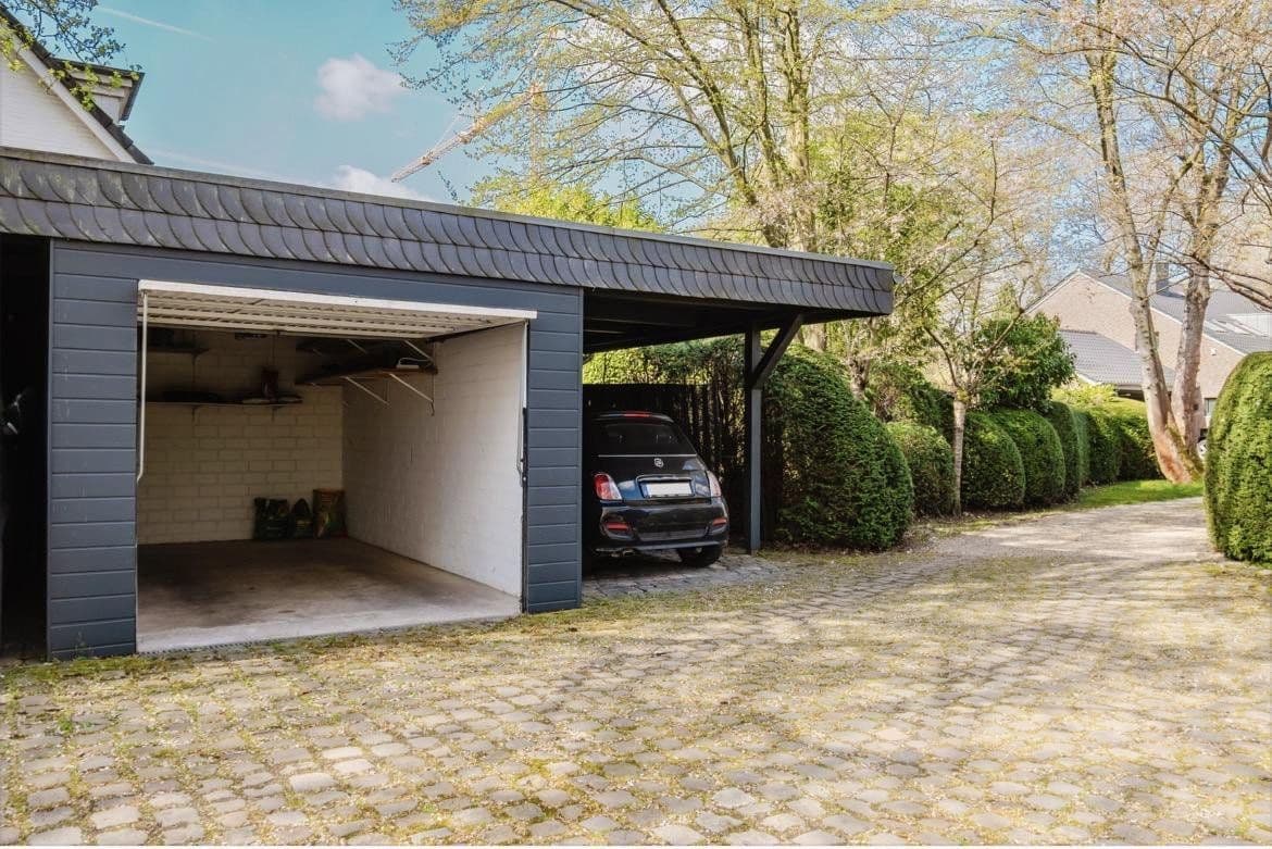 Predaj domu 286 m², pozemek 1.116 m², Krefeld, Severné Porýnie - Westfálsko Predaj domu 286 m², pozemek 1.116 m², Krefeld, Severné Porýnie - Westfálsko