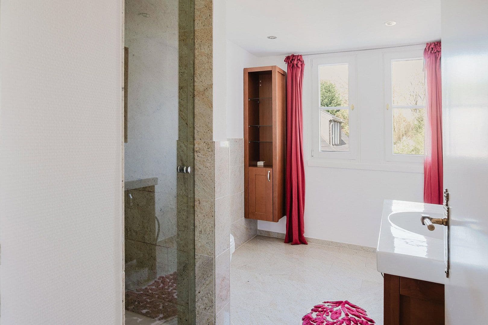 Predaj domu 286 m², pozemek 1.116 m², Krefeld, Severné Porýnie - Westfálsko Predaj domu 286 m², pozemek 1.116 m², Krefeld, Severné Porýnie - Westfálsko