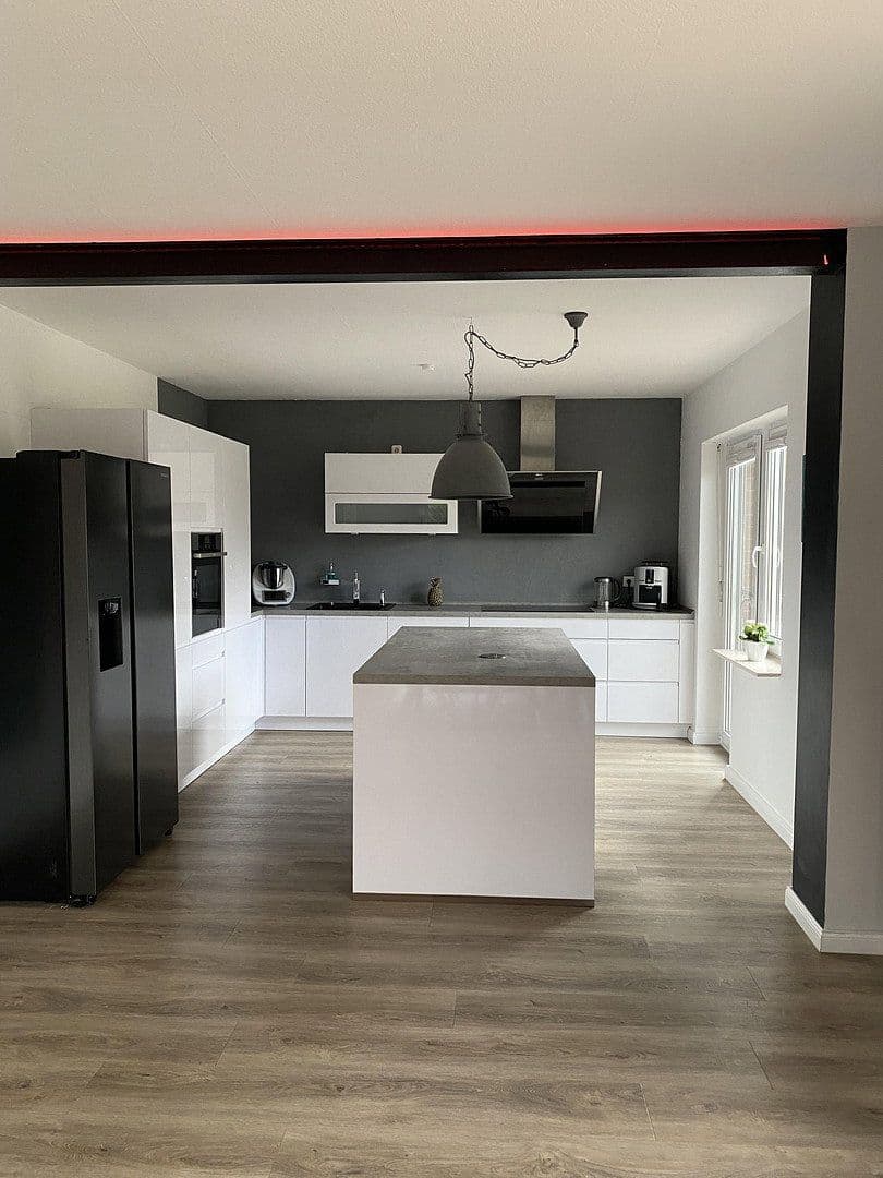 Predaj domu 134 m², pozemek 800 m², Hanstedt, Dolné Sasko Predaj domu 134 m², pozemek 800 m², Hanstedt, Dolné Sasko