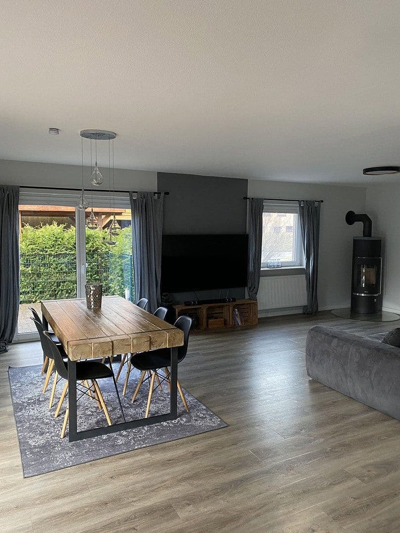 Predaj domu 134 m², pozemek 800 m², Hanstedt, Dolné Sasko Predaj domu 134 m², pozemek 800 m², Hanstedt, Dolné Sasko