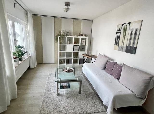 Predaj domu 196 m², pozemek 440 m², Billigheim-Ingenheim, Porýnie-Falcko Predaj domu 196 m², pozemek 440 m², Billigheim-Ingenheim, Porýnie-Falcko