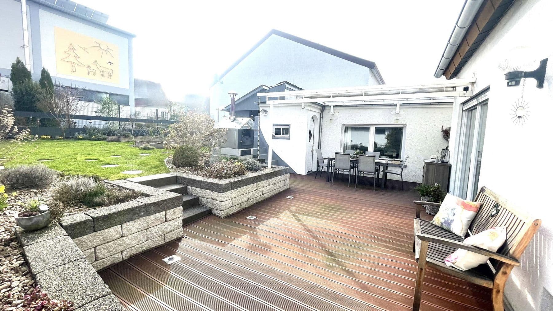 Predaj domu 196 m², pozemek 440 m², Billigheim-Ingenheim, Porýnie-Falcko Predaj domu 196 m², pozemek 440 m², Billigheim-Ingenheim, Porýnie-Falcko