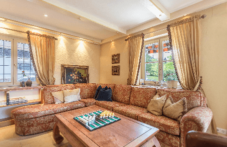 Predaj domu 165 m², pozemek 996 m², Hochgernweg 47, Unterwössen, Bavorsko Predaj domu 165 m², pozemek 996 m², Hochgernweg 47, Unterwössen, Bavorsko