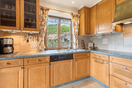 Predaj domu 165 m², pozemek 996 m², Hochgernweg 47, Unterwössen, Bavorsko Predaj domu 165 m², pozemek 996 m², Hochgernweg 47, Unterwössen, Bavorsko