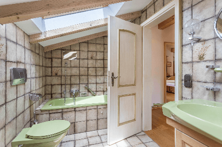 Predaj domu 165 m², pozemek 996 m², Hochgernweg 47, Unterwössen, Bavorsko Predaj domu 165 m², pozemek 996 m², Hochgernweg 47, Unterwössen, Bavorsko