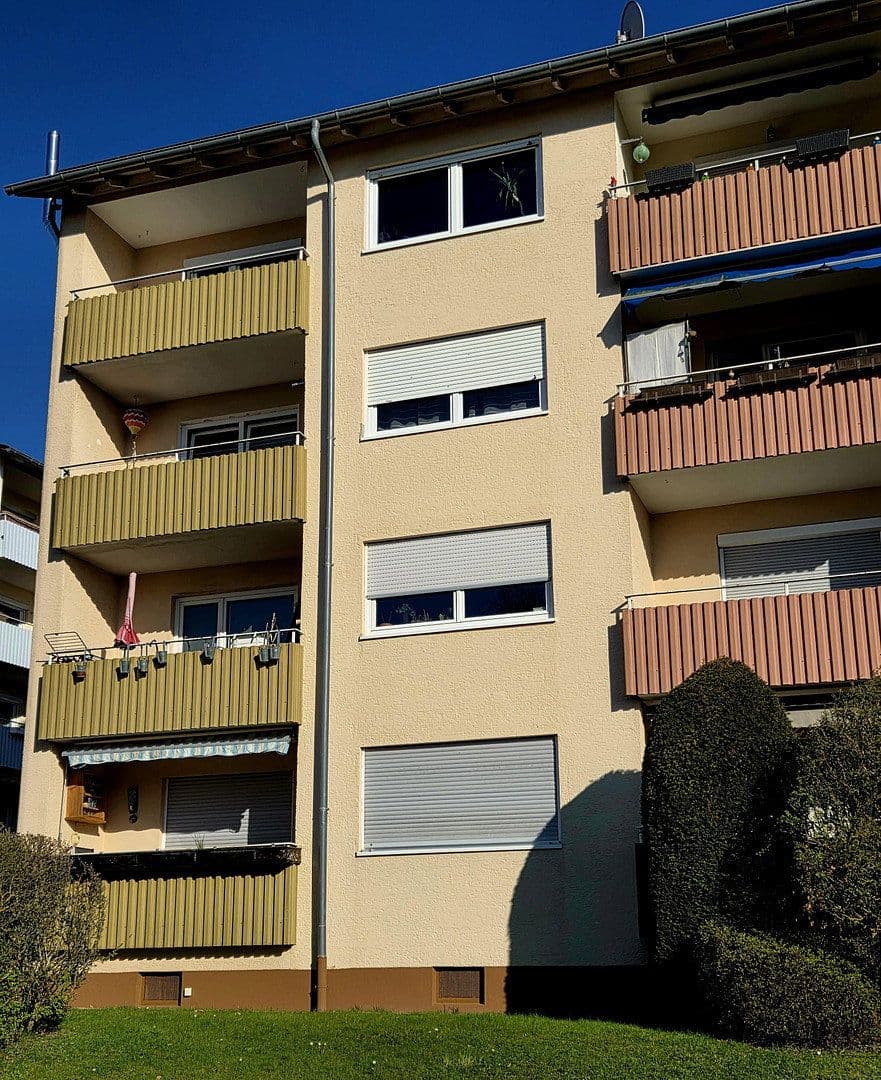 Predaj bytu 3-izbový 70 m², Calw, Bádensko-Wurttembersko Predaj bytu 3-izbový 70 m², Calw, Bádensko-Wurttembersko