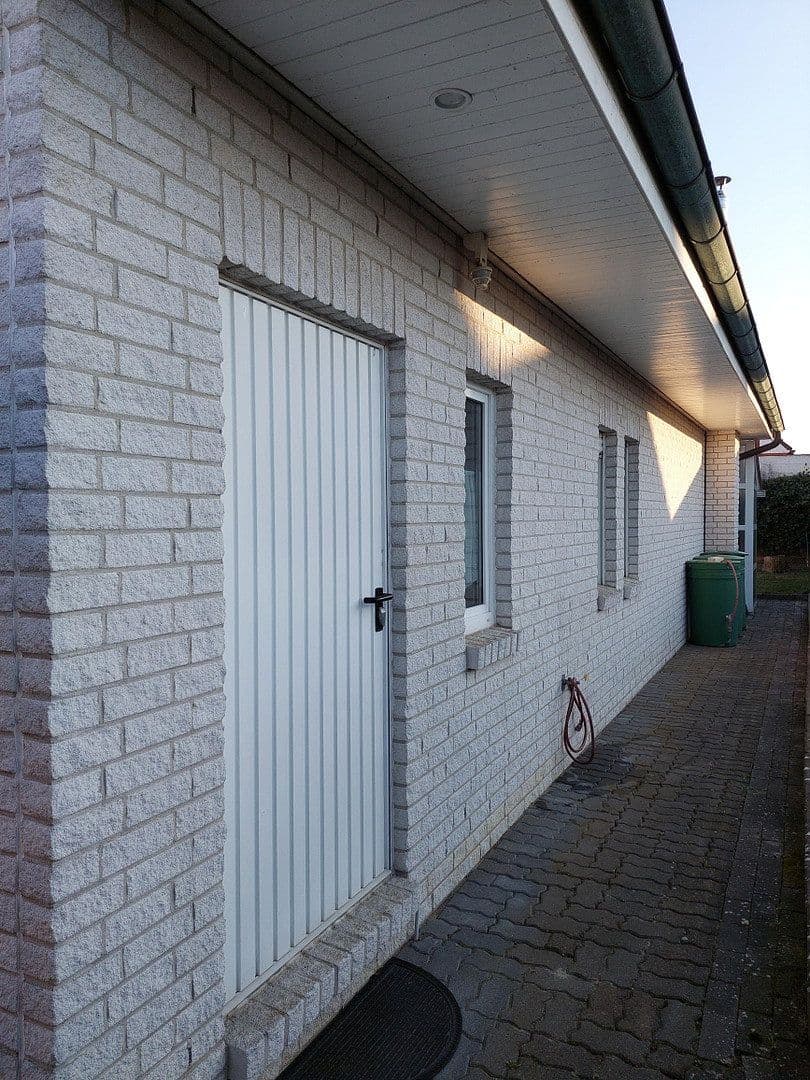 Predaj domu 121 m², pozemek 423 m², Röbel/Müritz, Meklenbursko-Predpomoransko Predaj domu 121 m², pozemek 423 m², Röbel/Müritz, Meklenbursko-Predpomoransko