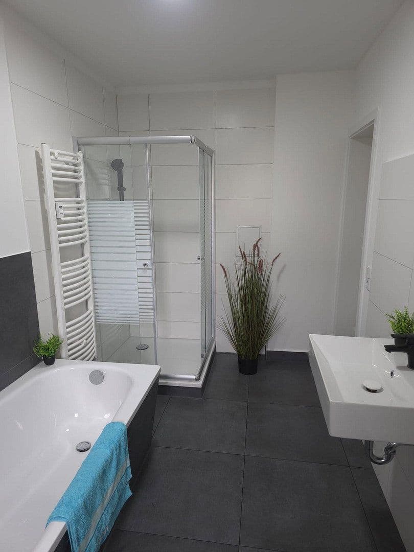 Prenájom bytu 3-izbový 71 m², Äußere Crimmitschauer Straße 33, Meerane, Sasko Prenájom bytu 3-izbový 71 m², Äußere Crimmitschauer Straße 33, Meerane, Sasko