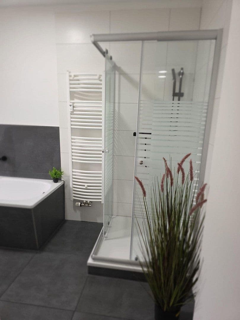 Prenájom bytu 3-izbový 71 m², Äußere Crimmitschauer Straße 33, Meerane, Sasko Prenájom bytu 3-izbový 71 m², Äußere Crimmitschauer Straße 33, Meerane, Sasko