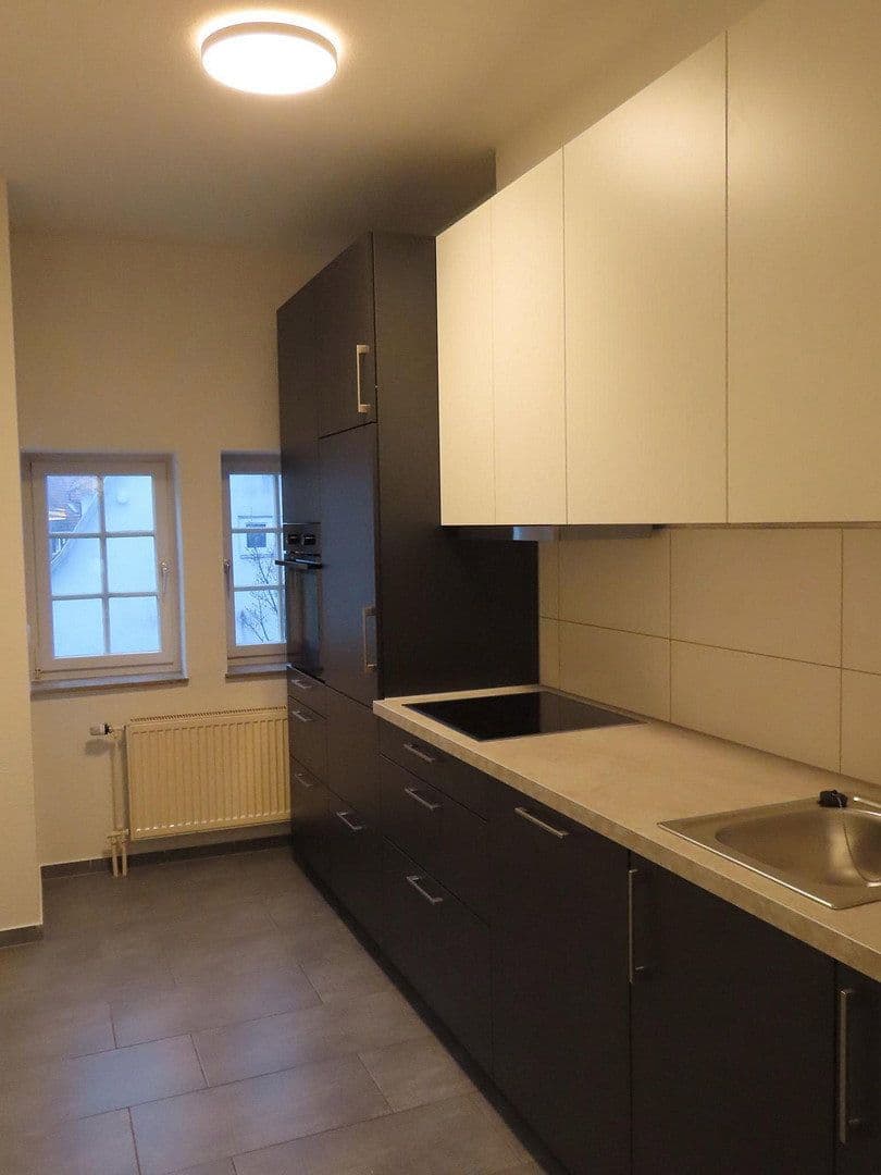 Prenájom bytu 2-izbový 70 m², Leonberg, Bádensko-Wurttembersko Prenájom bytu 2-izbový 70 m², Leonberg, Bádensko-Wurttembersko