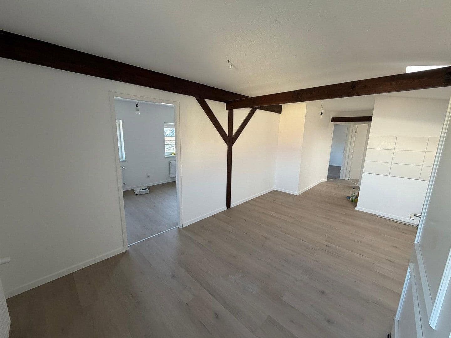 Prenájom bytu 3-izbový 85 m², Schneiderstraße 21, Eberswalde, Brandenbursko Prenájom bytu 3-izbový 85 m², Schneiderstraße 21, Eberswalde, Brandenbursko