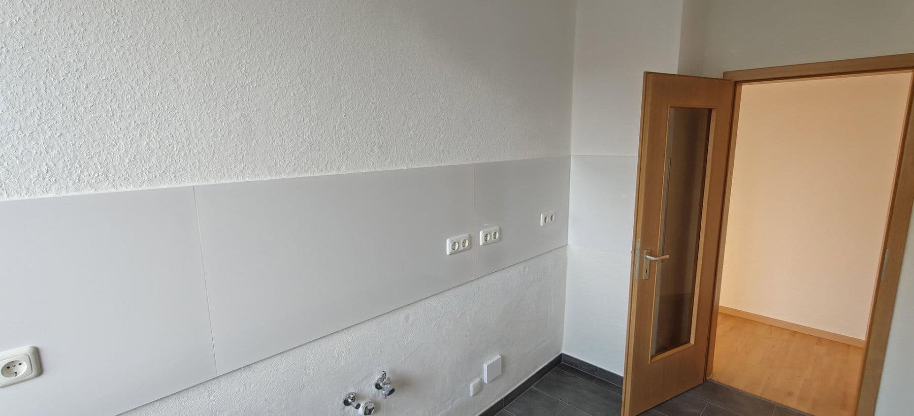 Prenájom bytu 2-izbový 45 m², Lange Straße 5, Zeithain, Sasko Prenájom bytu 2-izbový 45 m², Lange Straße 5, Zeithain, Sasko