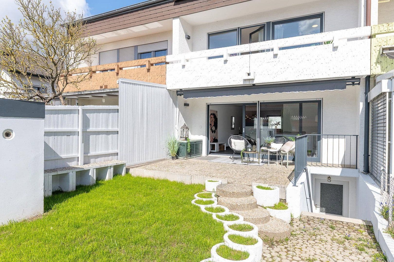 Predaj domu 161 m², pozemek 216 m², Bad Friedrichshall, Bádensko-Wurttembersko Predaj domu 161 m², pozemek 216 m², Bad Friedrichshall, Bádensko-Wurttembersko