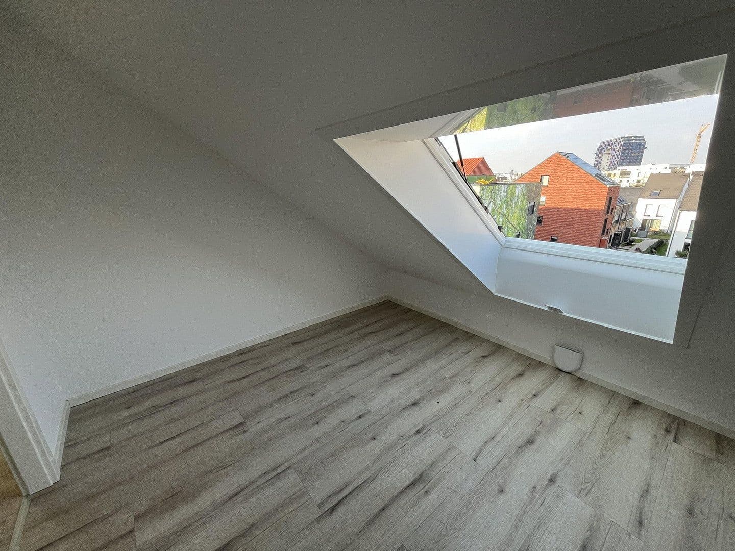 Prenájom bytu 3-izbový 59 m², George-Washington-Str. 36, Baden-Württemberg - Mannheim, Bádensko-Wurttembersko Prenájom bytu 3-izbový 59 m², George-Washington-Str. 36, Baden-Württemberg - Mannheim, Bádensko-Wurttembersko