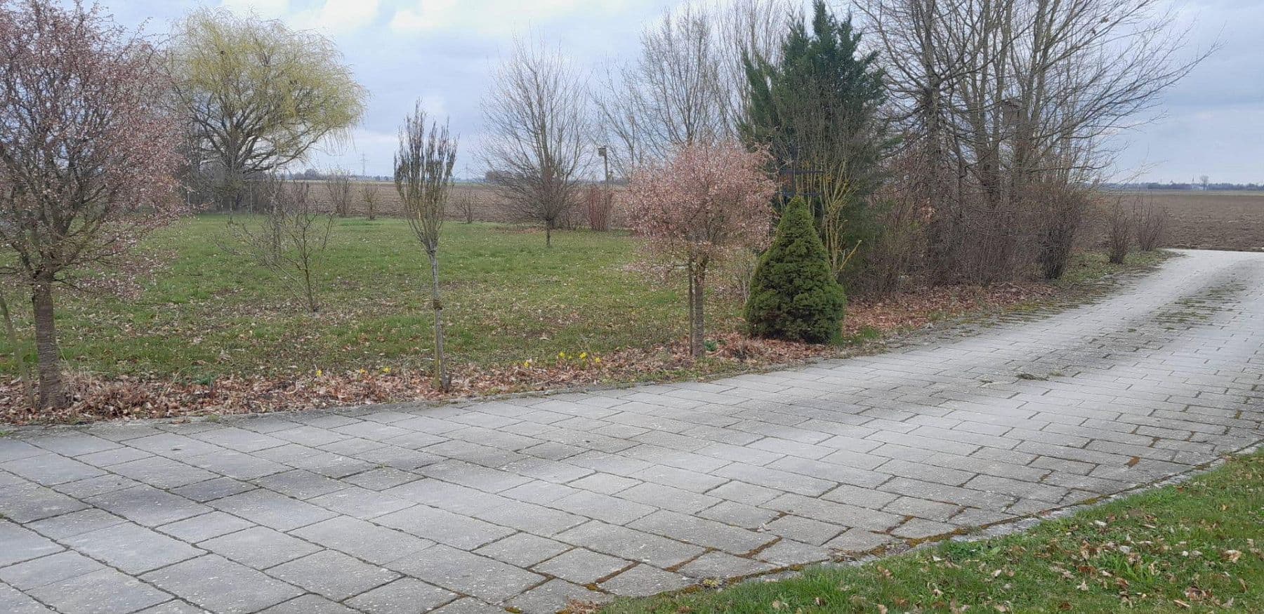 Prenájom domu 157 m², pozemek 2.000 m², Großaitingen, Bavorsko Prenájom domu 157 m², pozemek 2.000 m², Großaitingen, Bavorsko